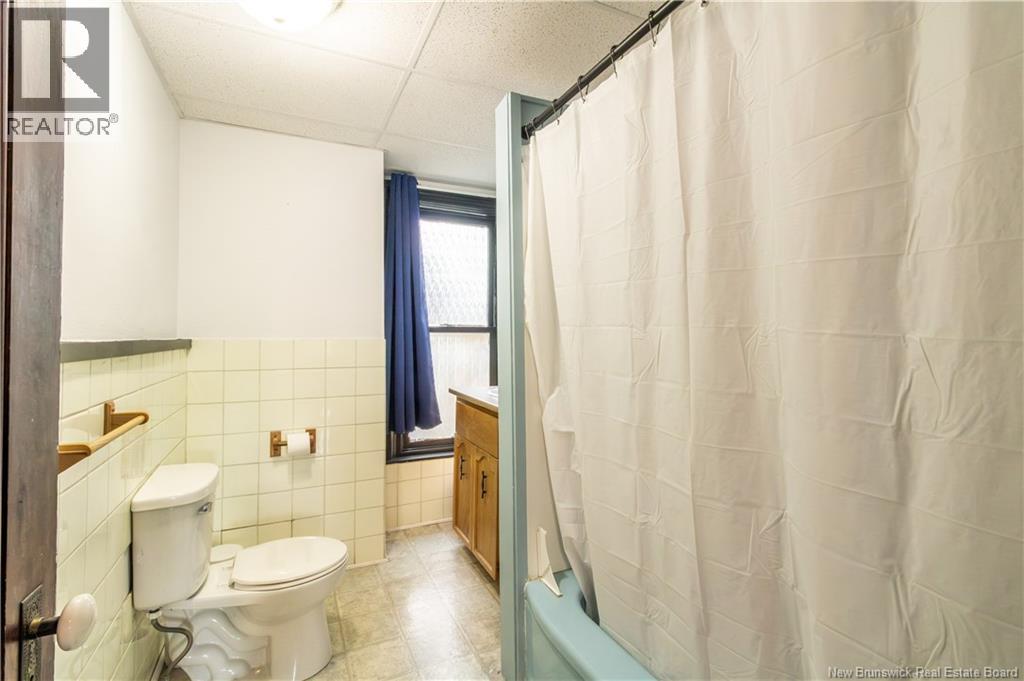 681 Main Street - Image 29