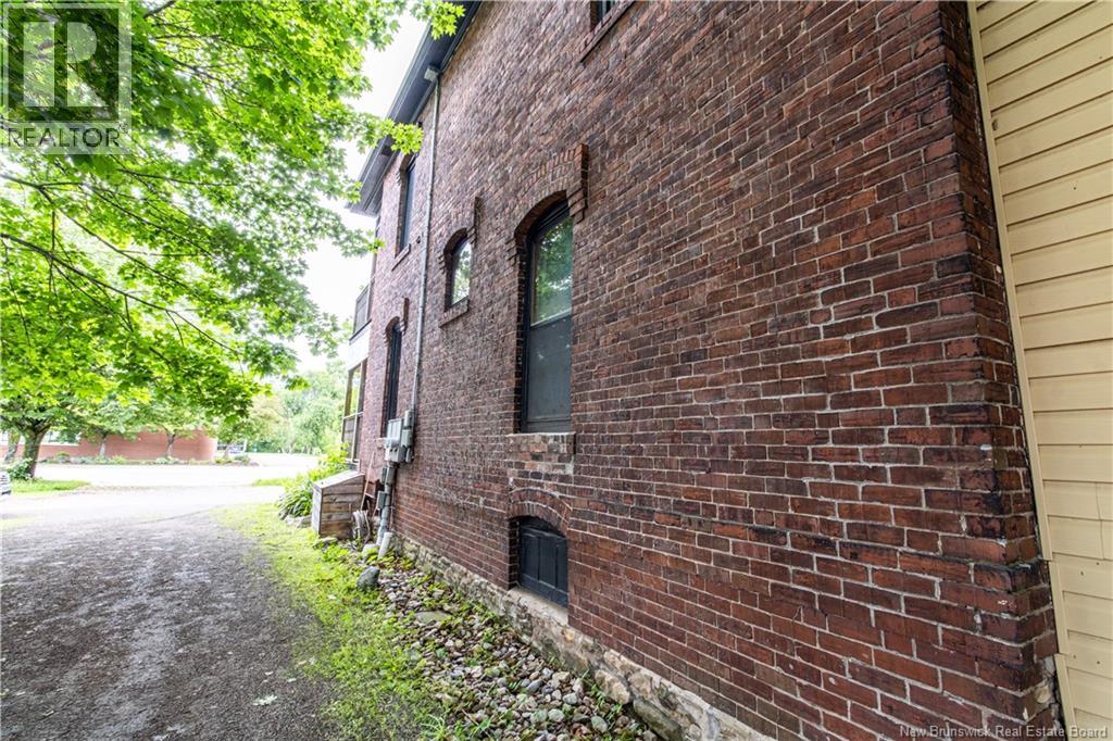 681 Main Street - Image 43