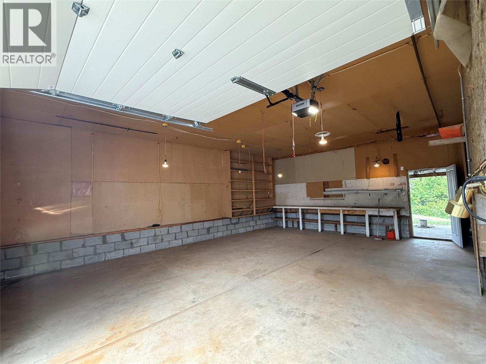 8164 North Fork Road - 13