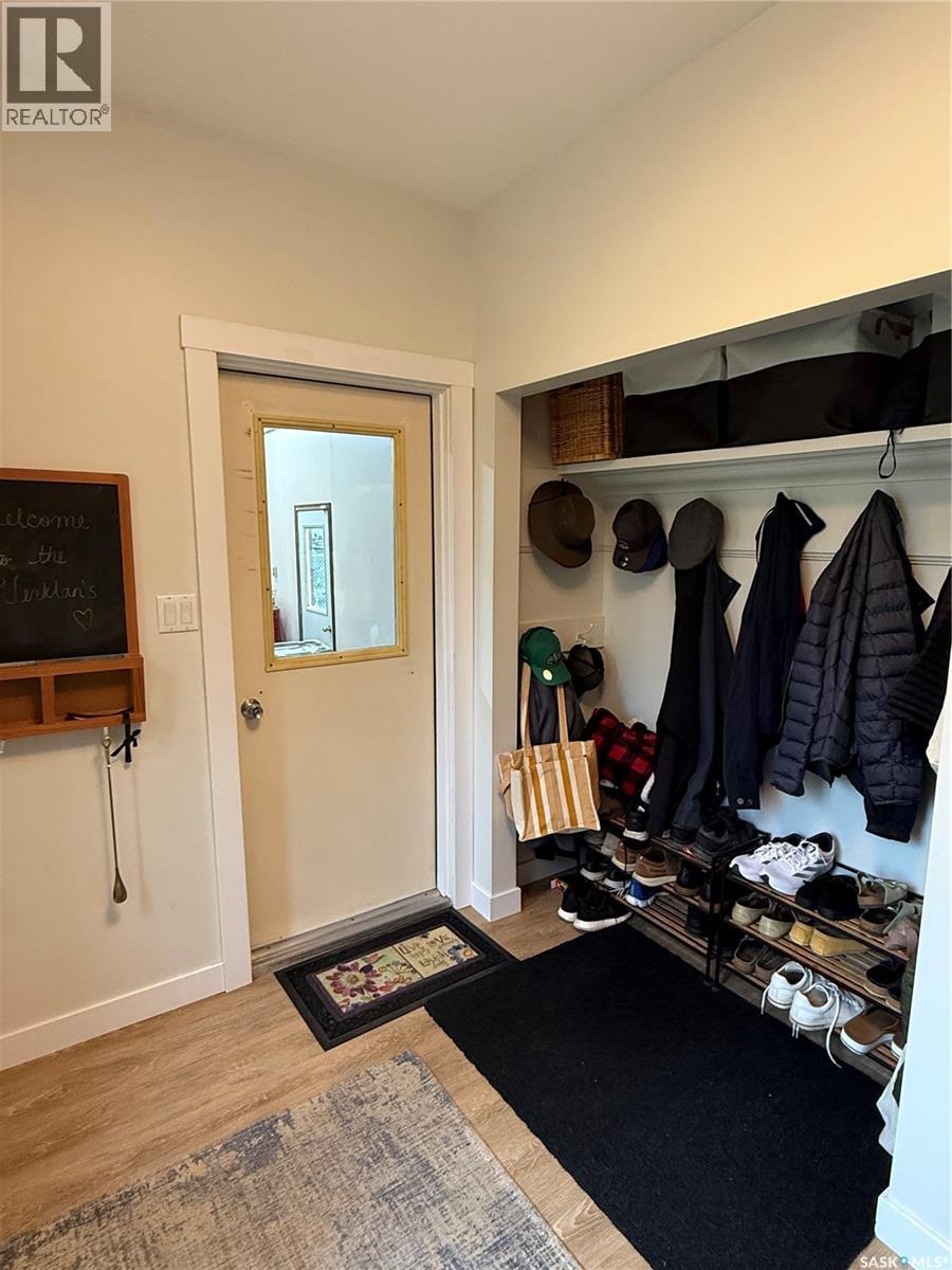 302 Watson CRESCENT - photo 5