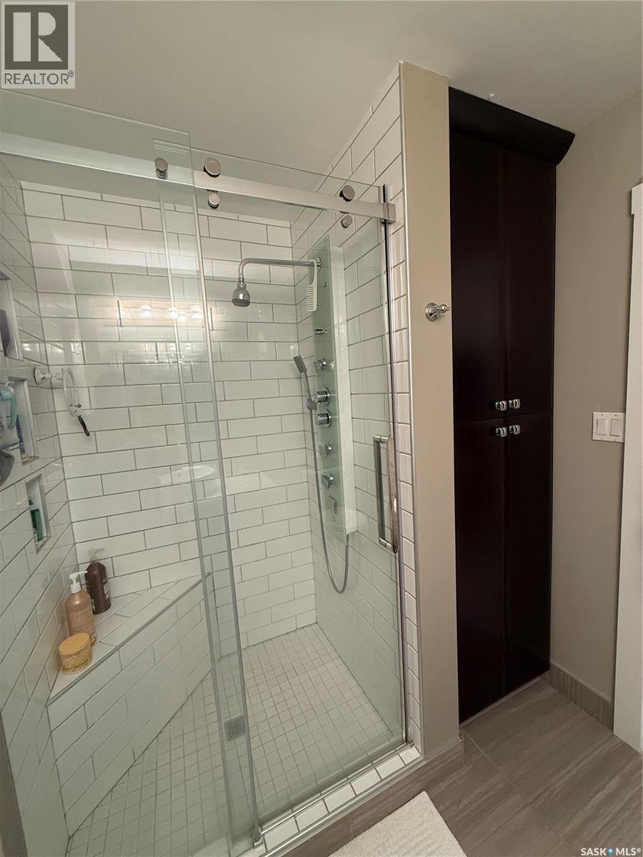 302 Watson CRESCENT — photo 23