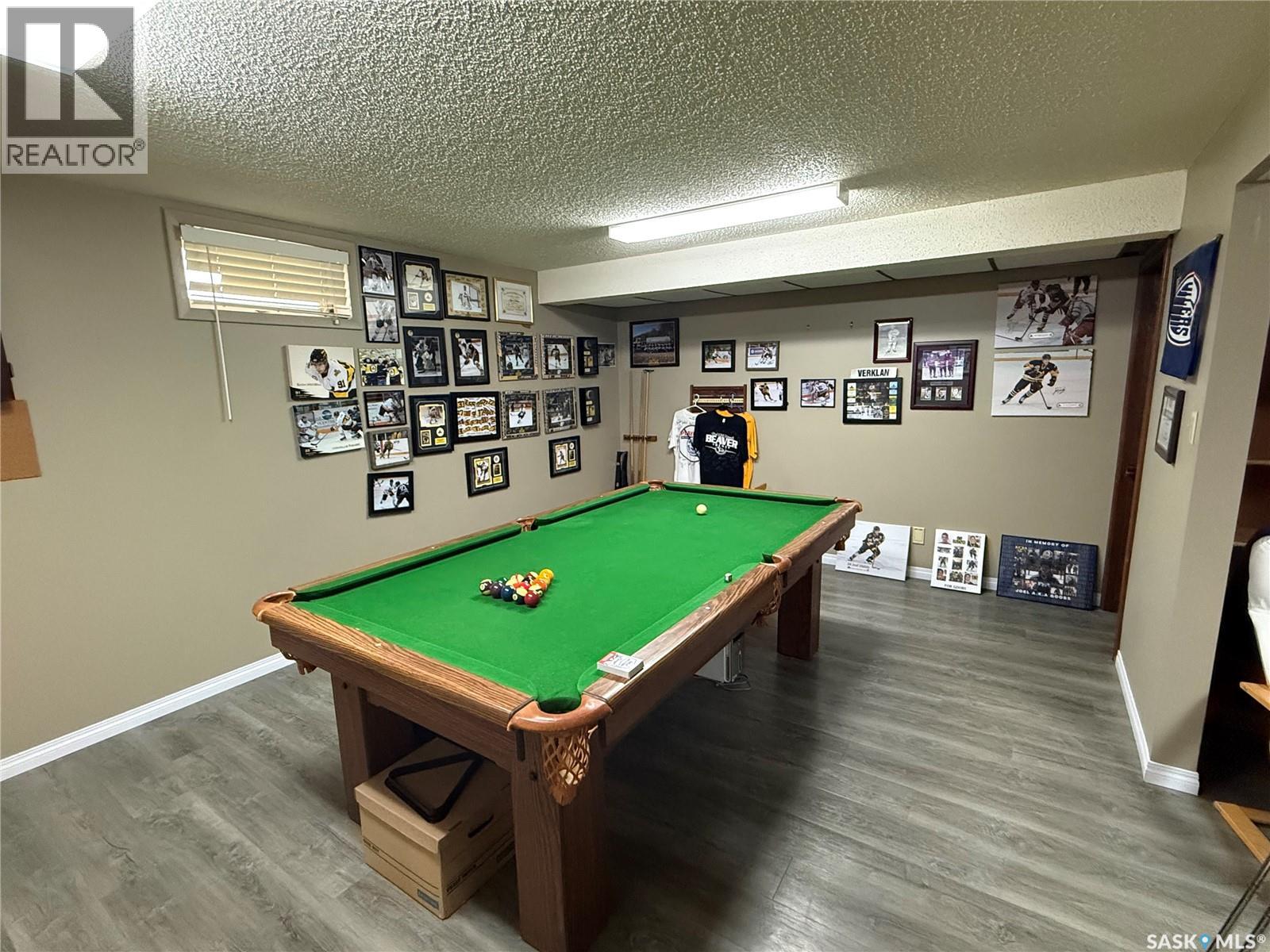 302 Watson CRESCENT — photo 30