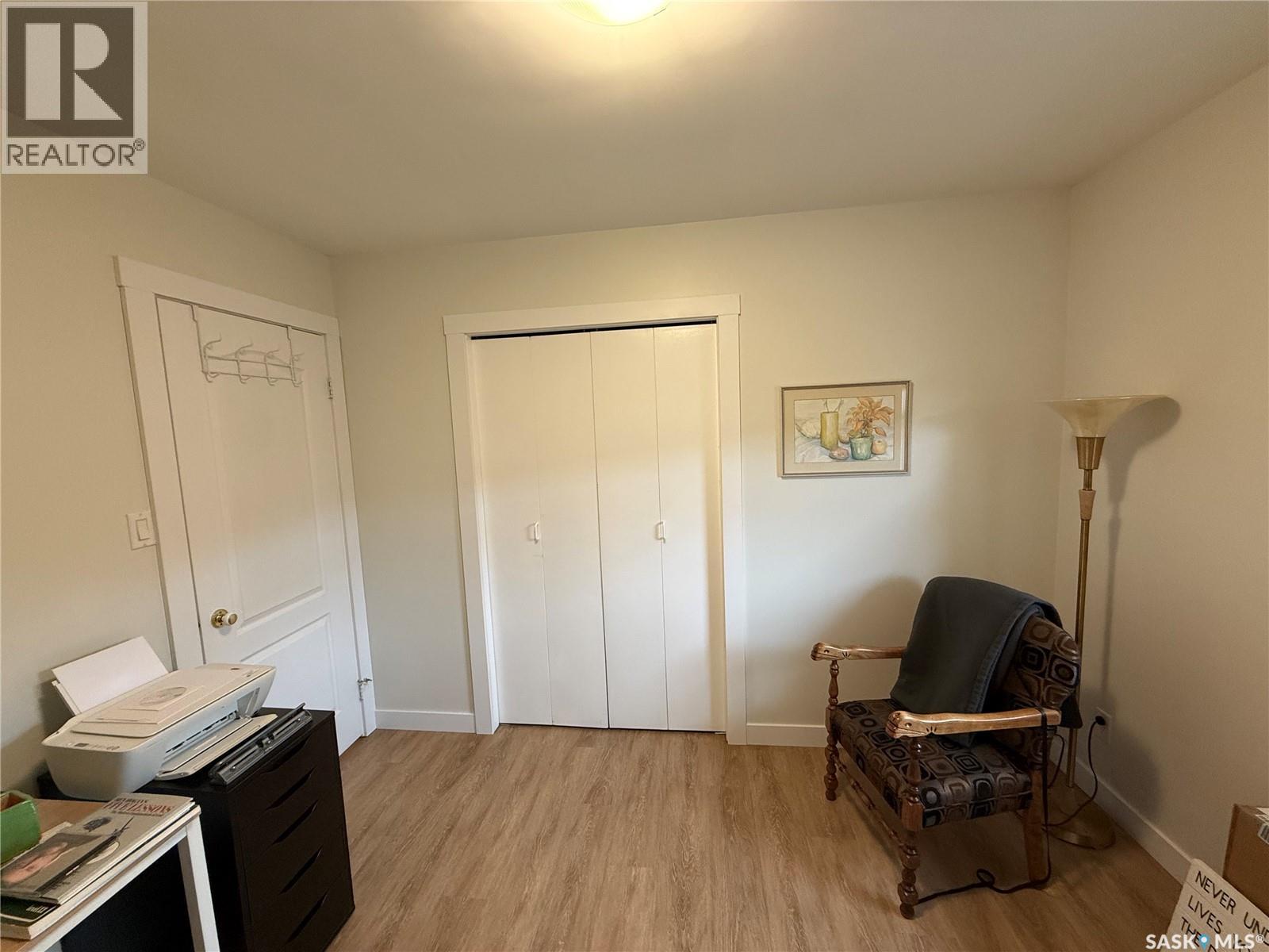 302 Watson CRESCENT — photo 21