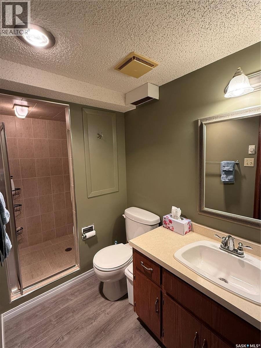 302 Watson CRESCENT — photo 31