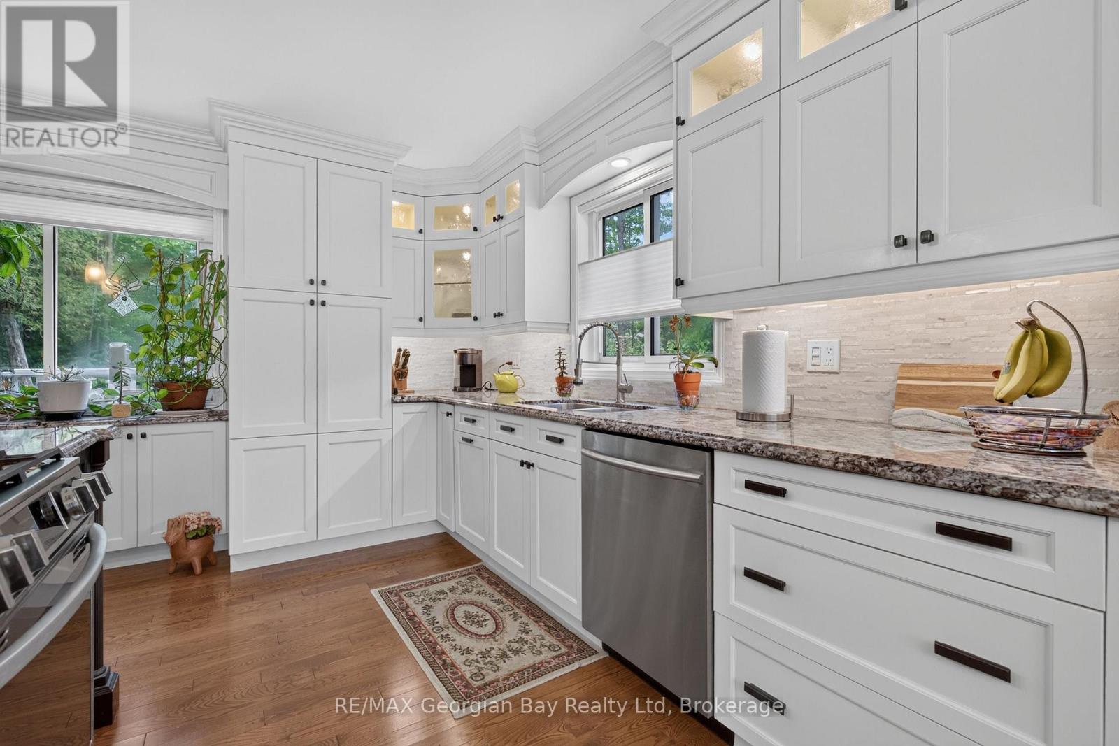 307 BALM BEACH ROAD W - 9