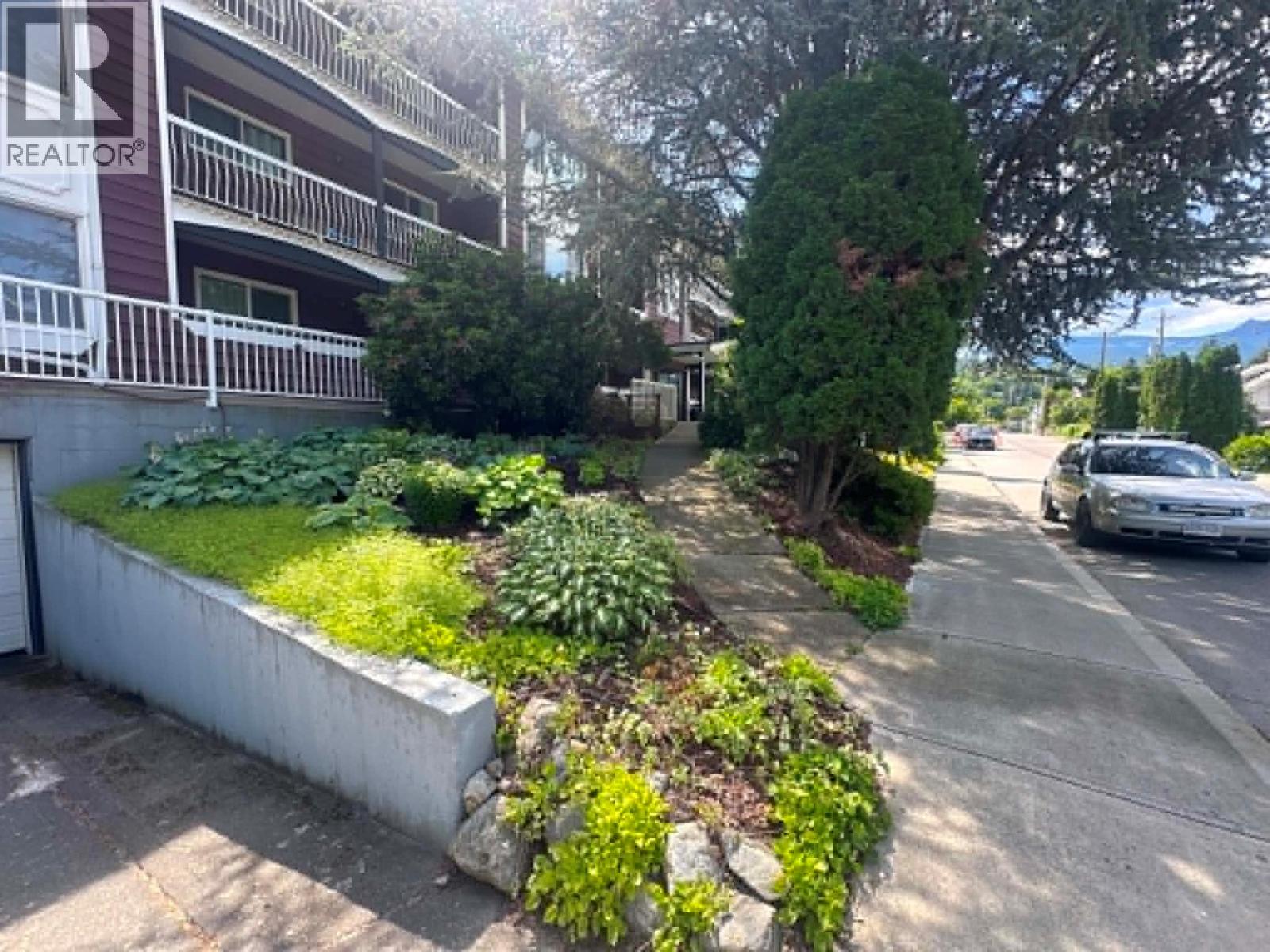 #105 620 Second Street - 20