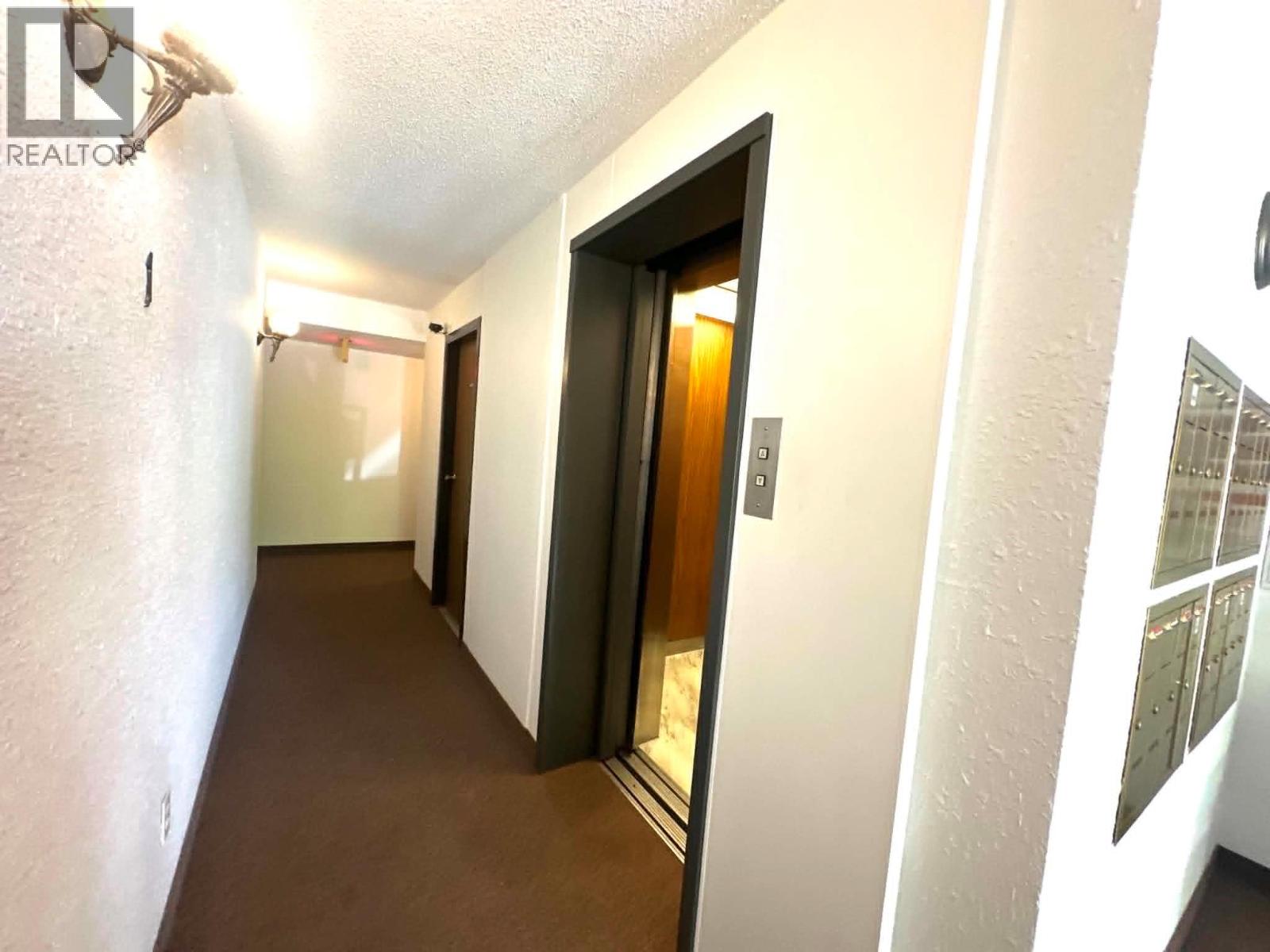 #105 620 Second Street - 29