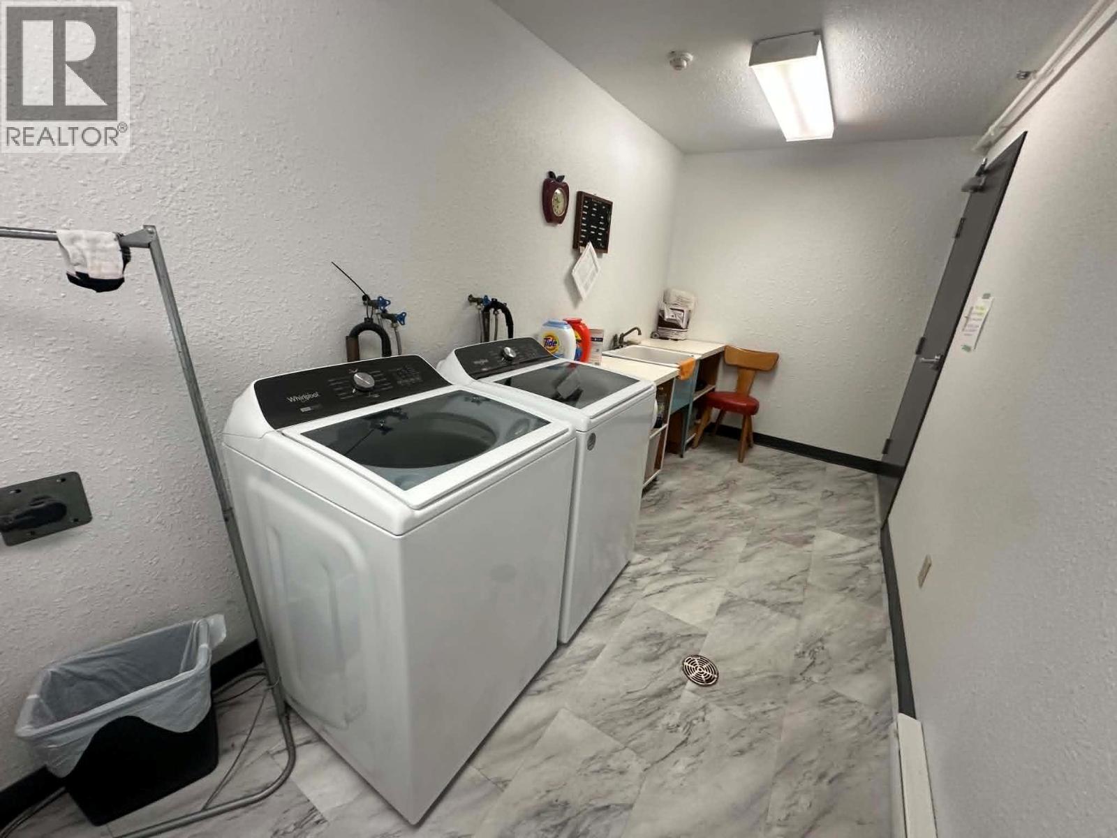 #105 620 Second Street - 16