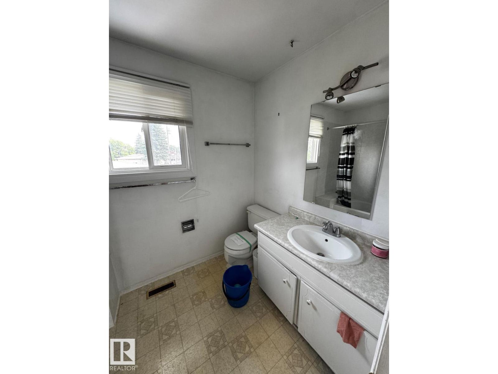 [private address] - Image 15