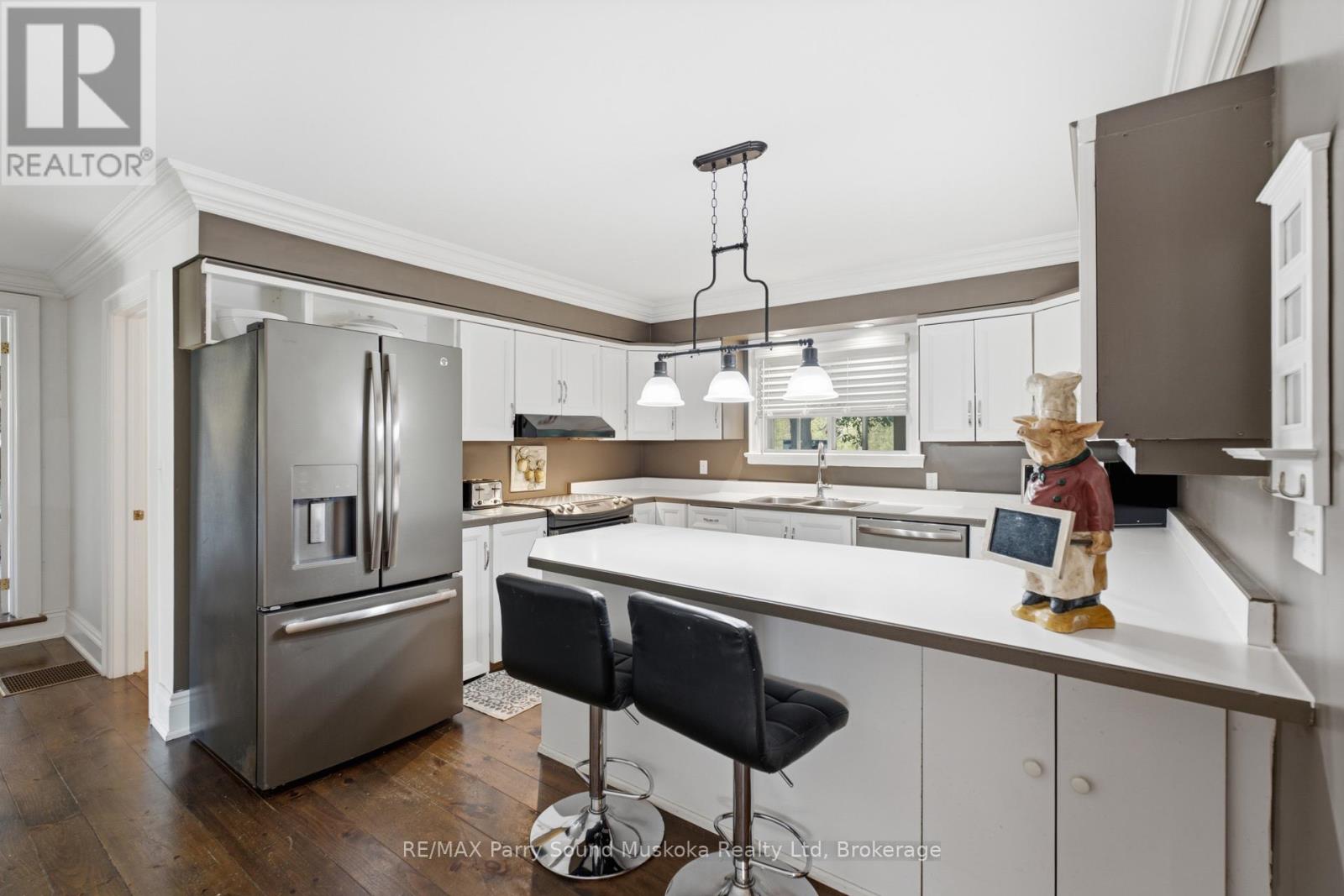 49 MAPLE STREET - 27