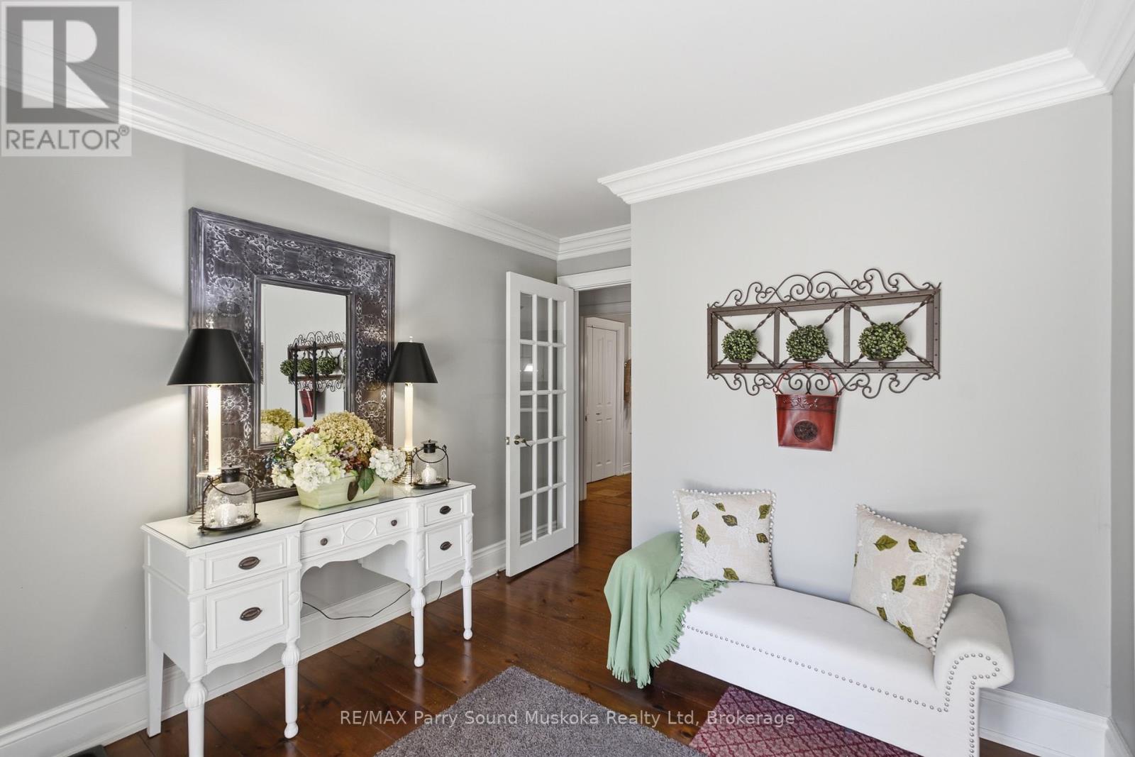 49 MAPLE STREET - 30