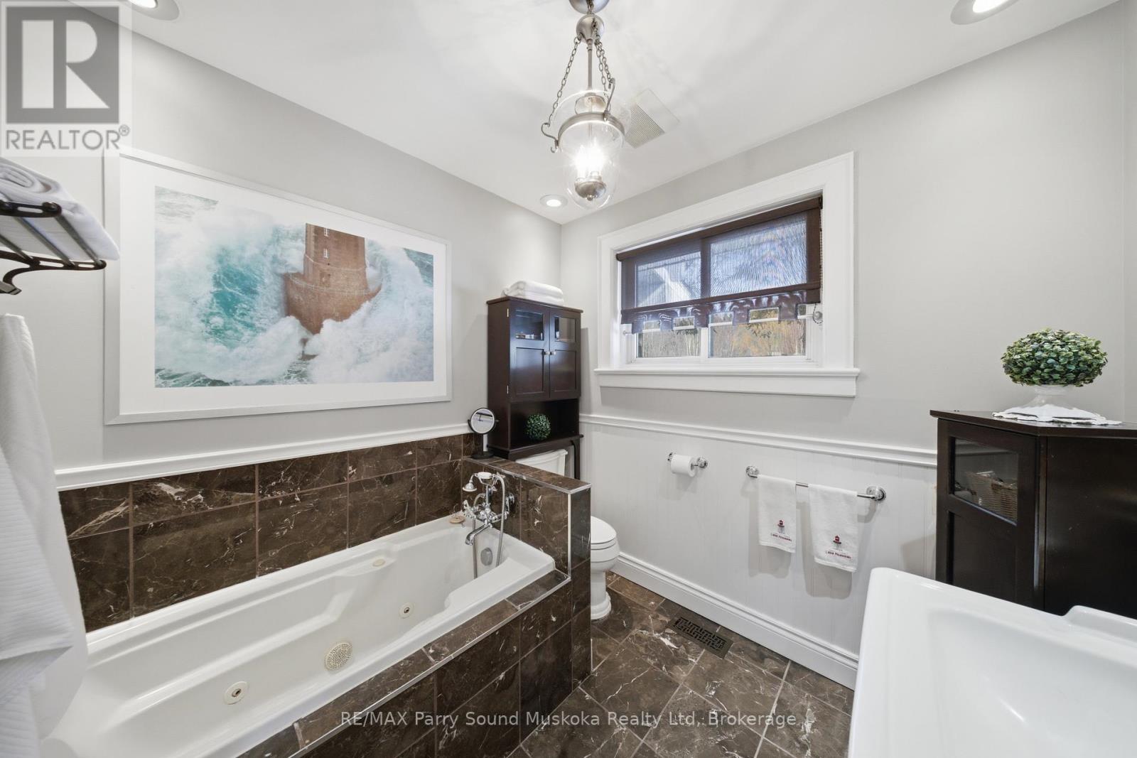 49 MAPLE STREET - 35
