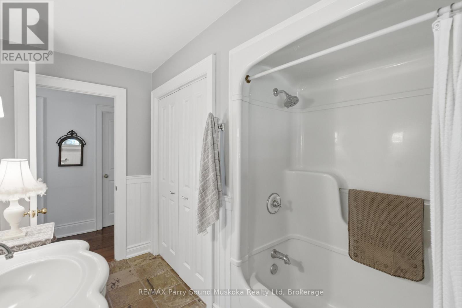 49 MAPLE STREET - 42