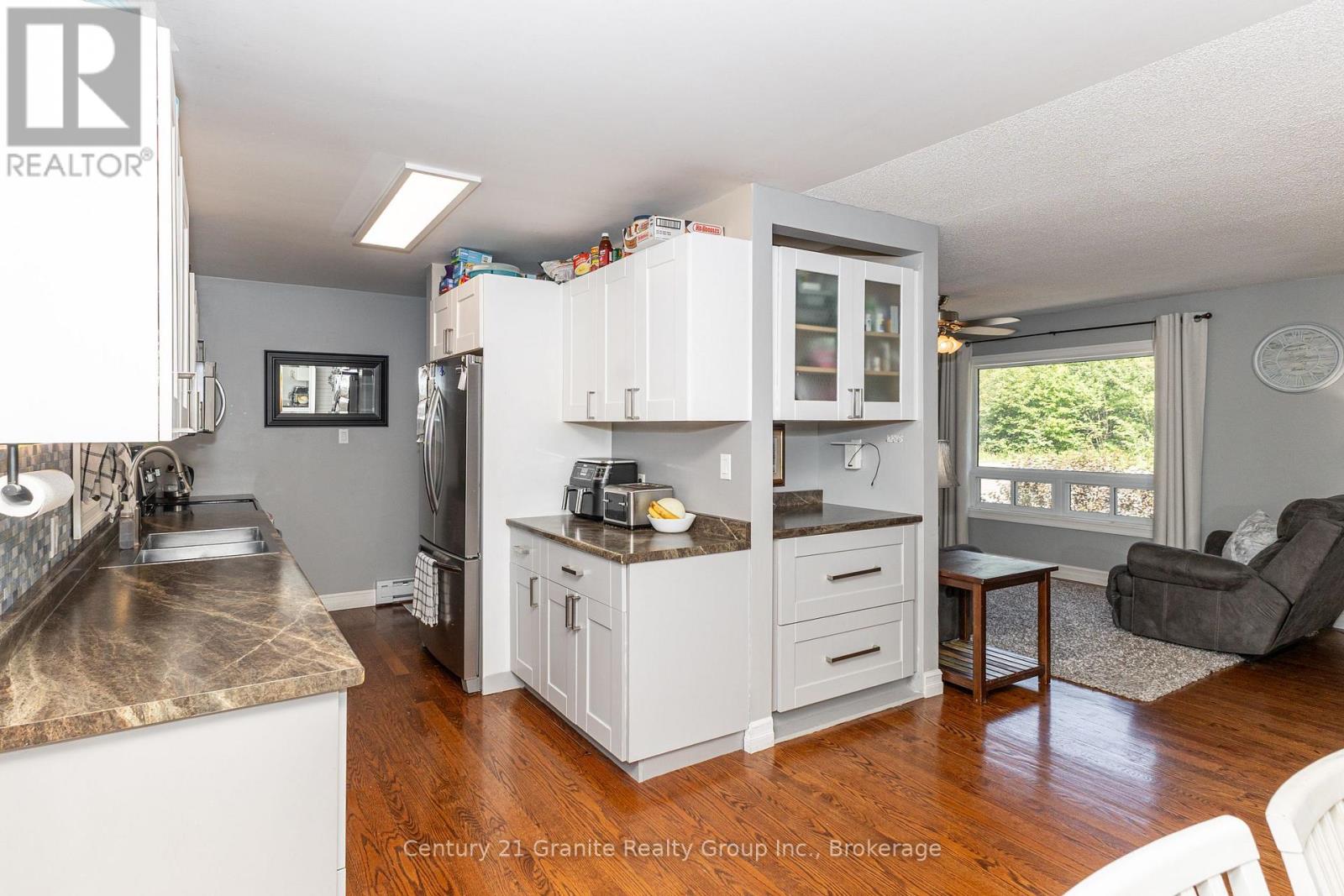 1110 HOWLAND JUNCTION ROAD - Image 11