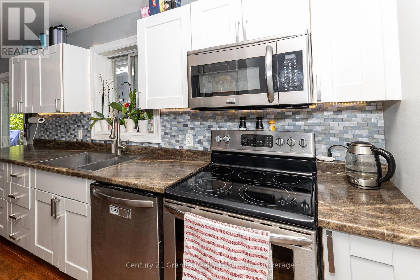 1110 HOWLAND JUNCTION ROAD - Image 15