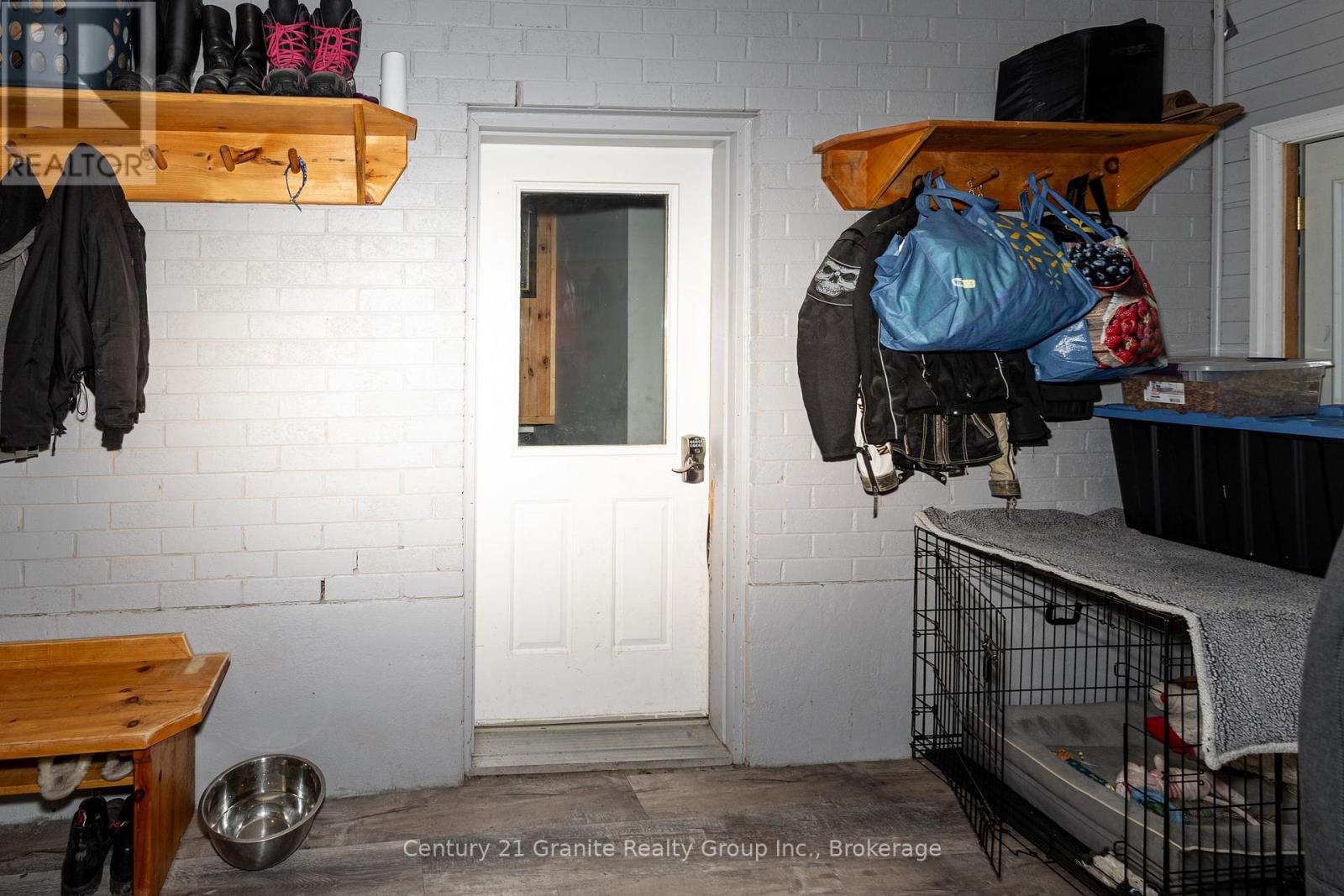 1110 HOWLAND JUNCTION ROAD - Image 35