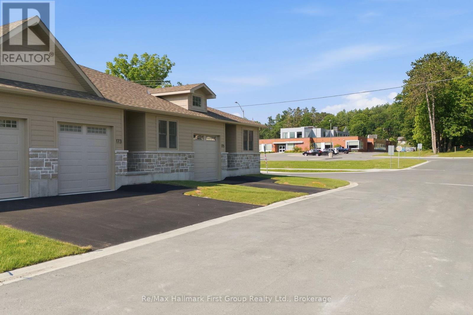 173 POMEROY AVENUE - 31