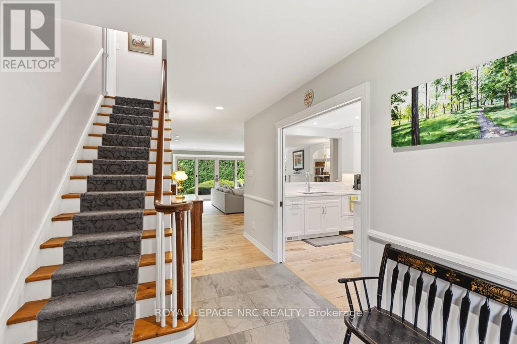 7 CHRISTOPHER STREET - 10