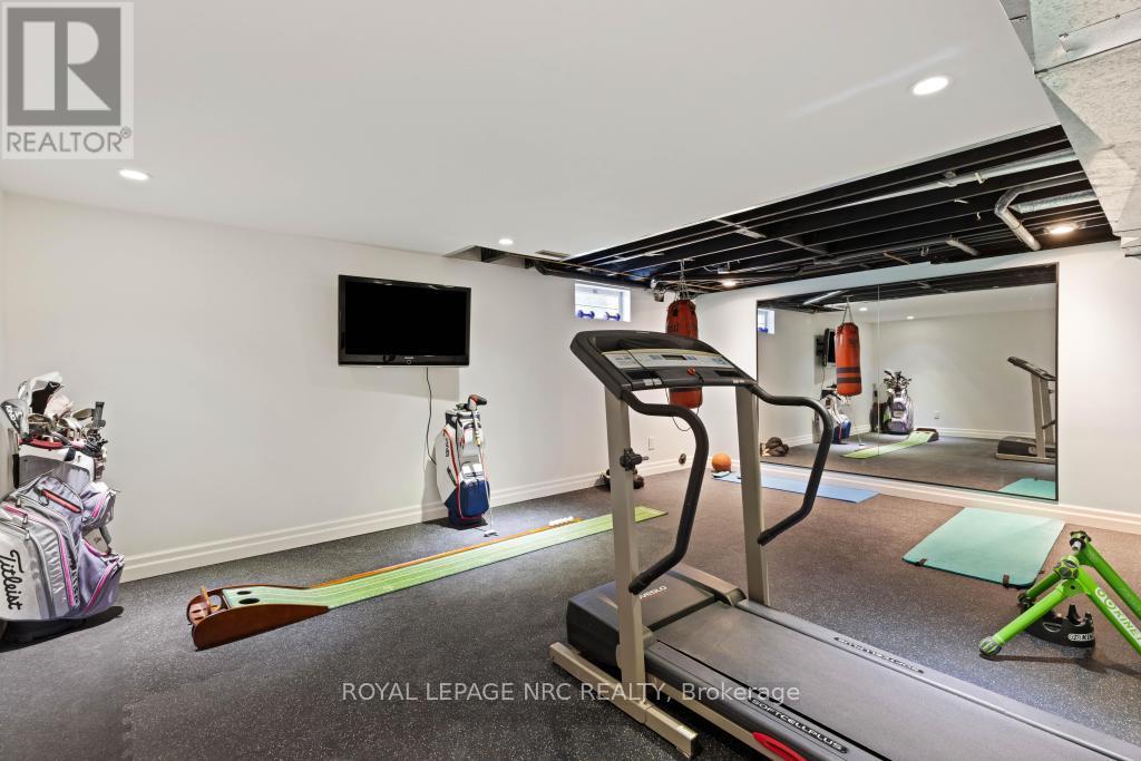 7 CHRISTOPHER STREET - 39
