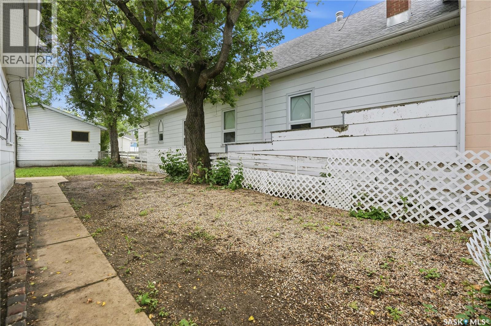 269 Iroquois STREET W - 35