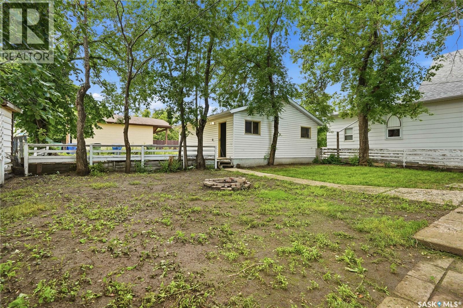 269 Iroquois STREET W - 40