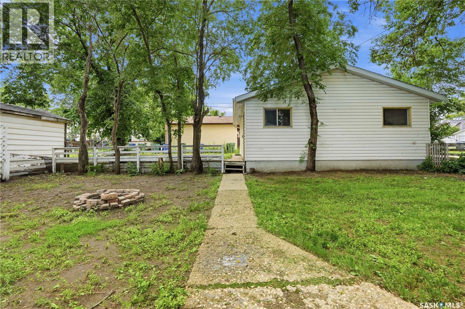 269 Iroquois STREET W - 41