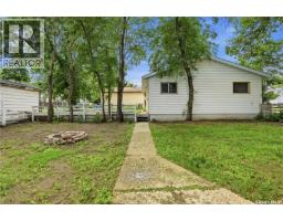 269 Iroquois Street W, Moose Jaw, SK S6H5A8 Photo 41