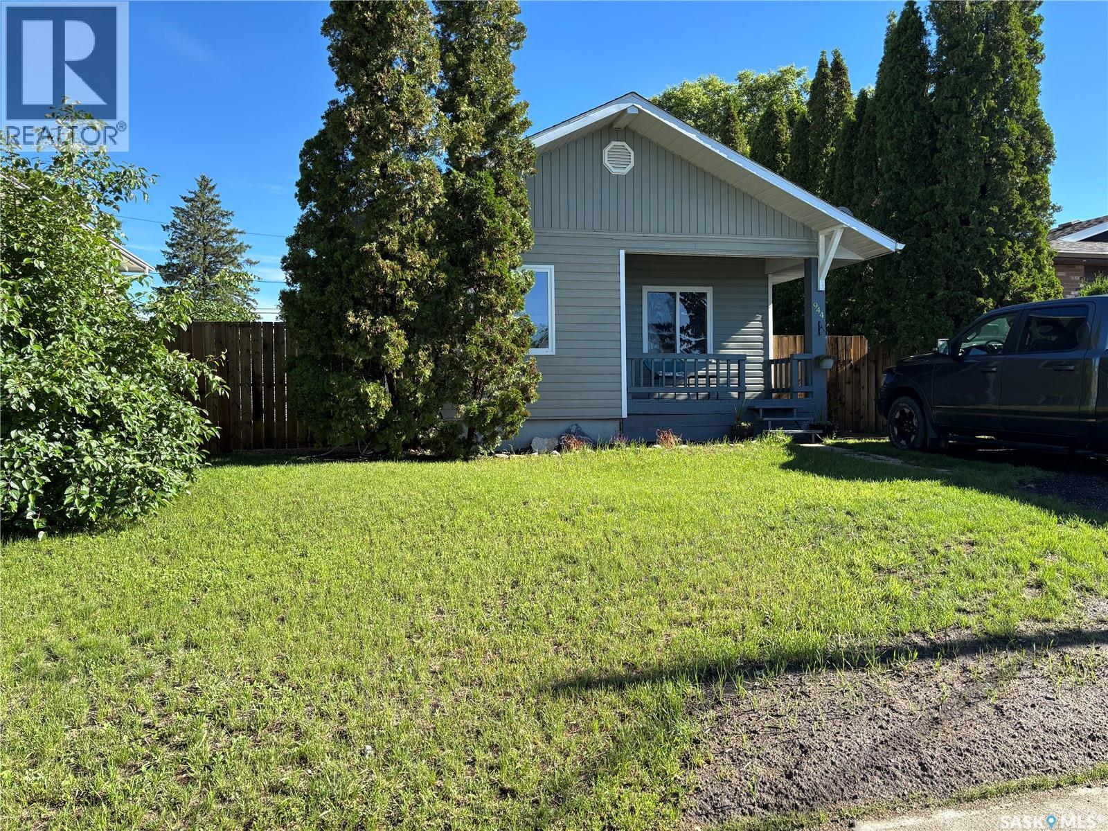 944 Brown STREET - 1