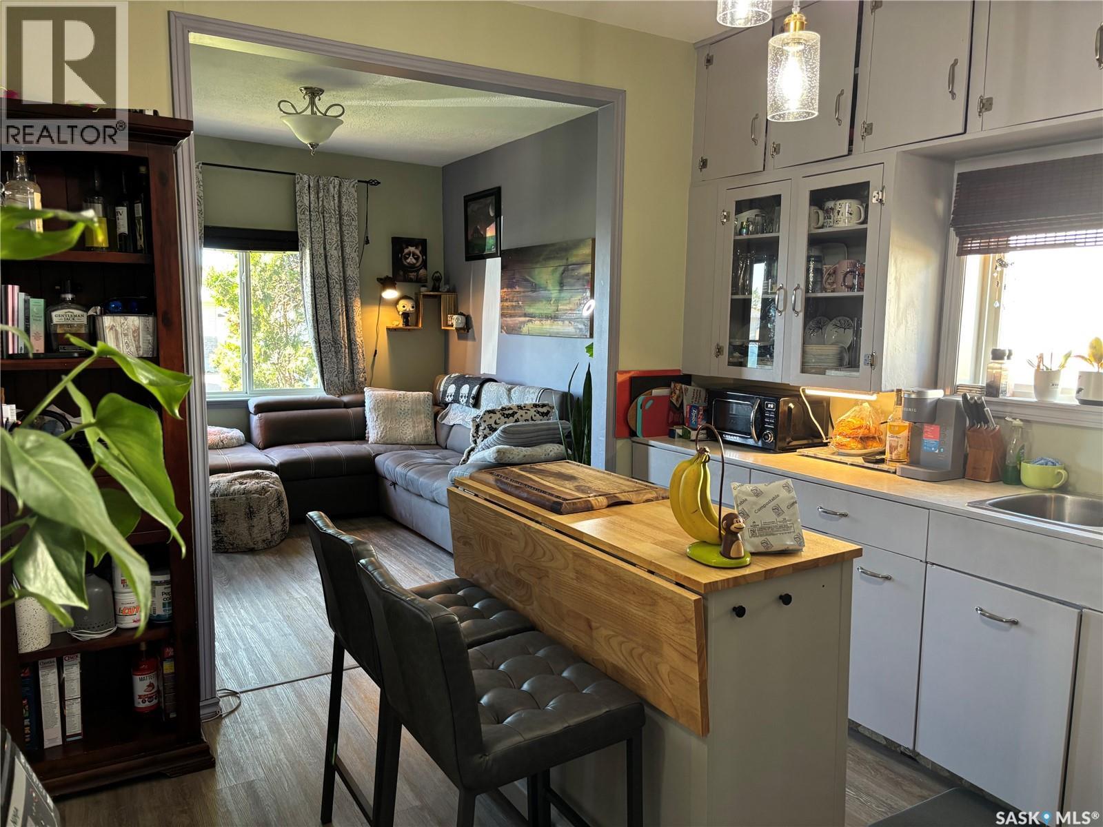 944 Brown STREET - 10