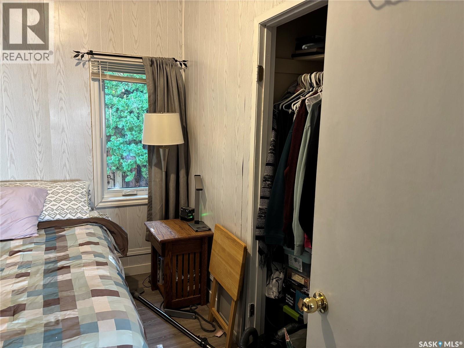 944 Brown STREET - 13
