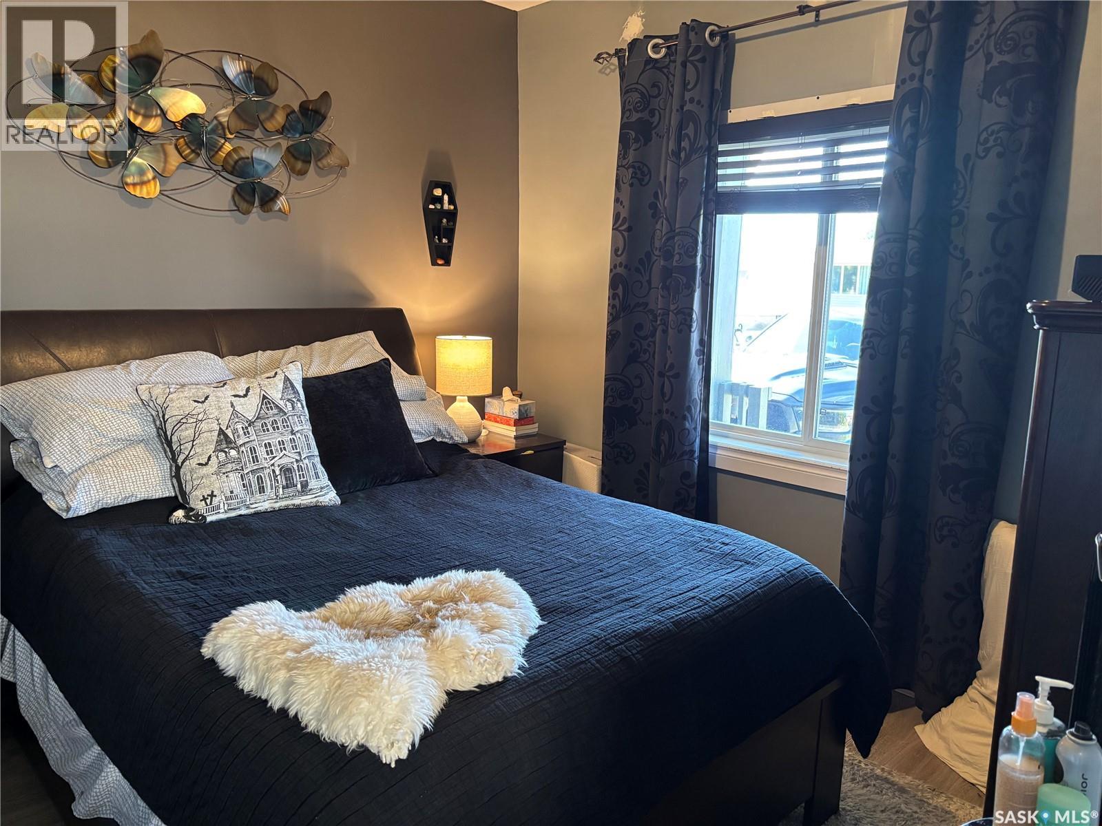 944 Brown STREET - 14