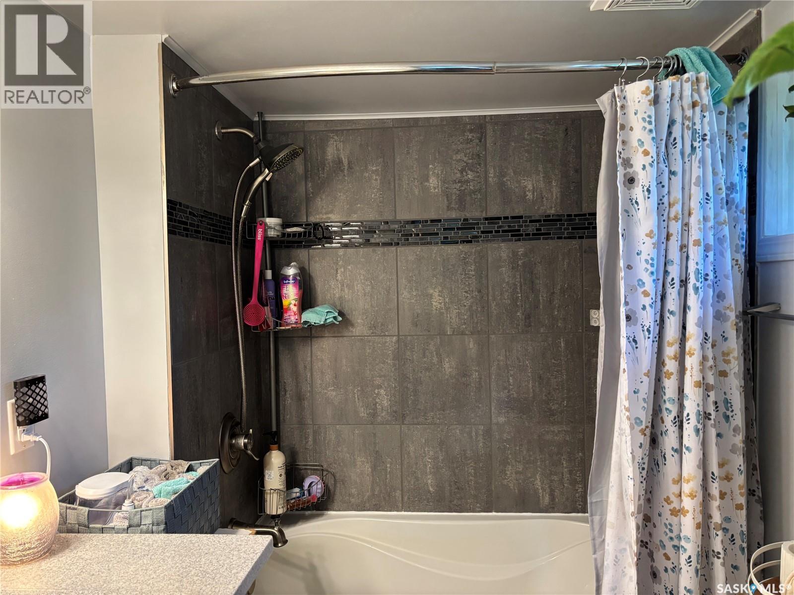 944 Brown STREET - 18