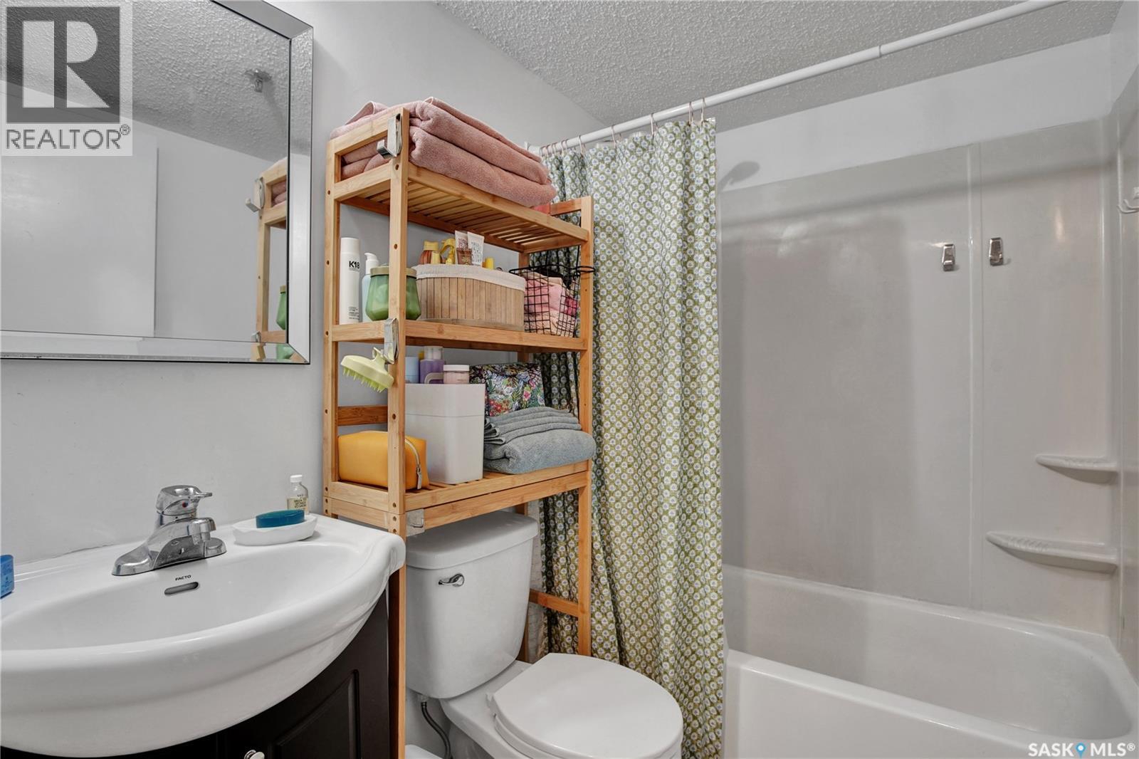 #703 405 5th AVENUE N - 10