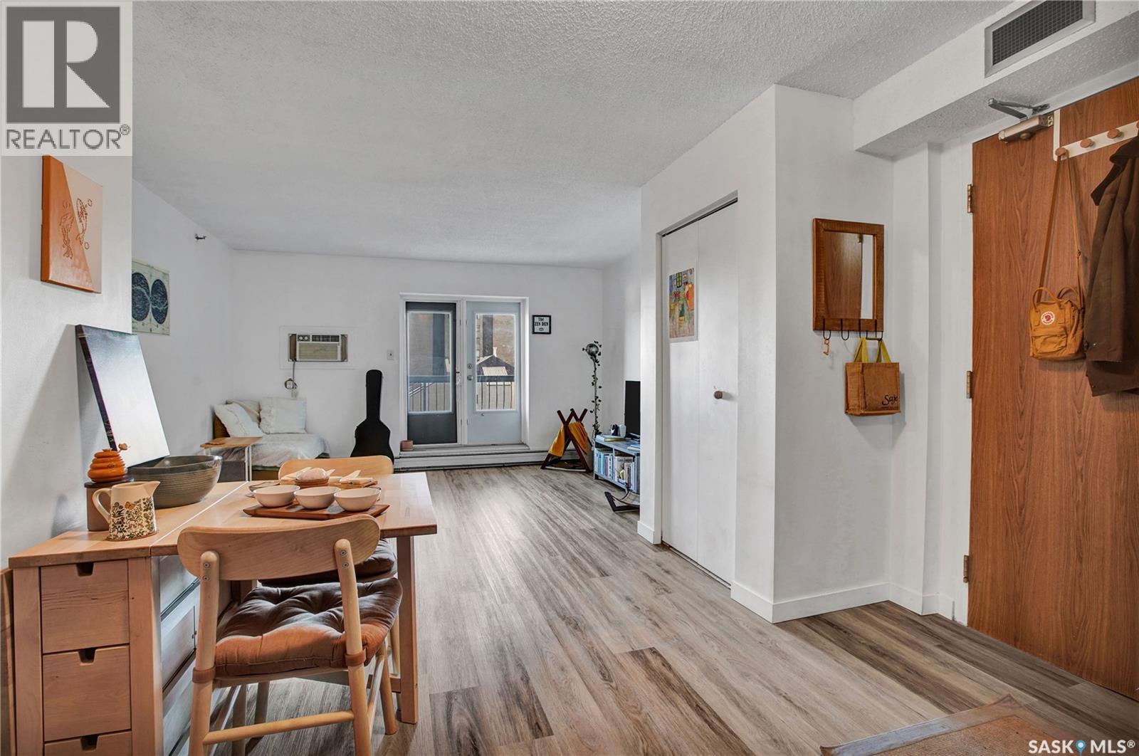 #703 405 5th AVENUE N - 14