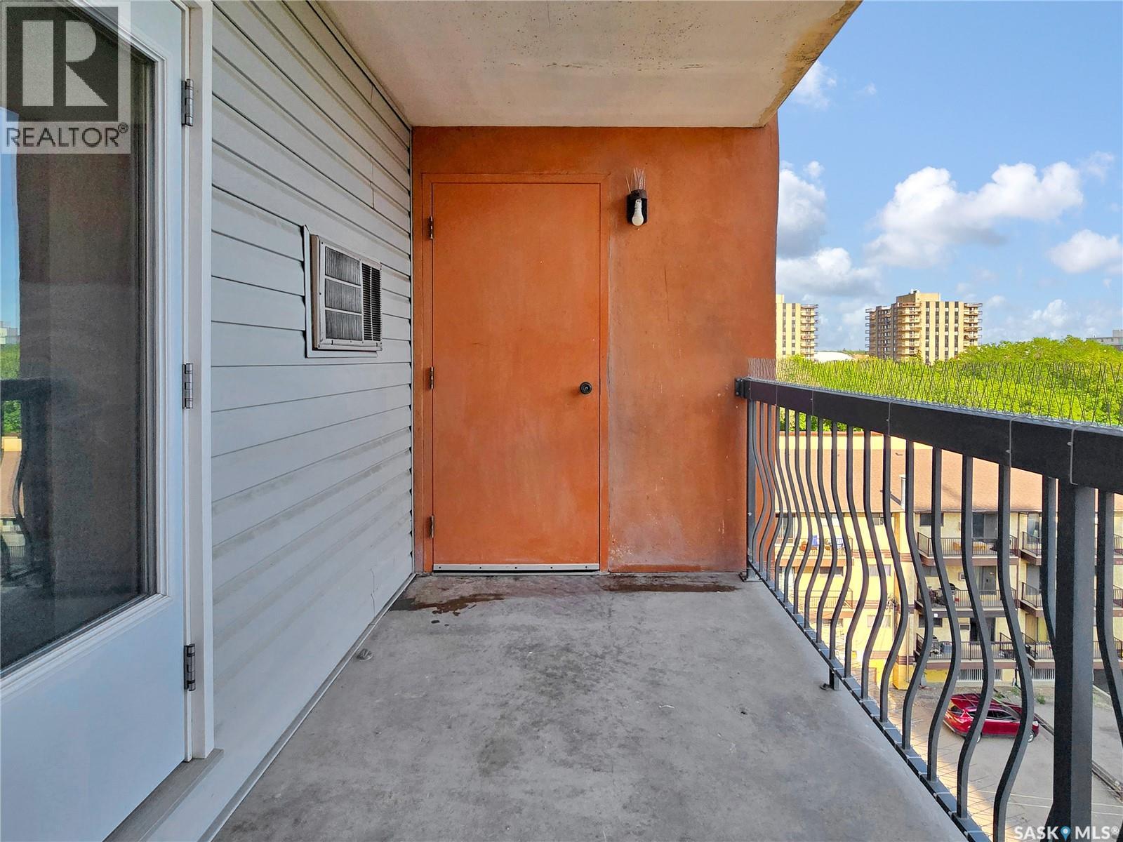 #703 405 5th AVENUE N - 21
