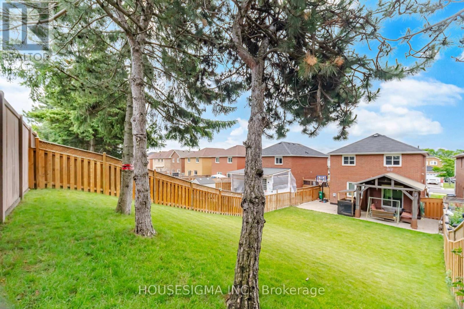 62 RAVENSCLIFFE COURT - 28