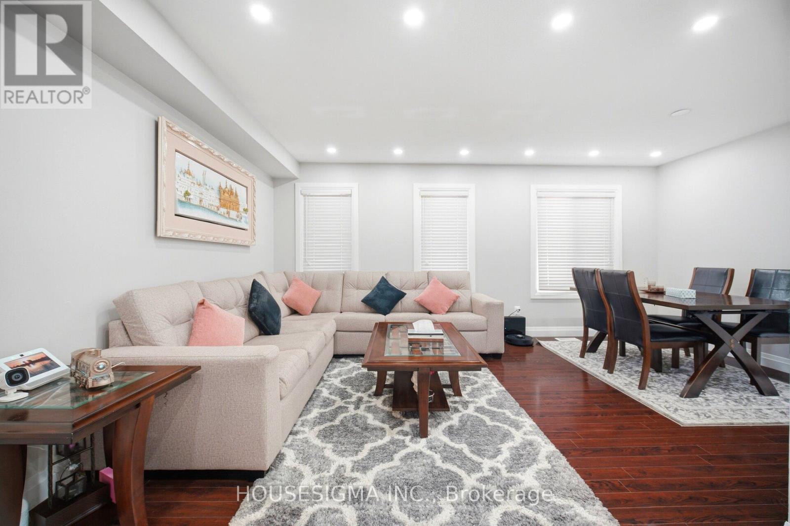 62 RAVENSCLIFFE COURT - 7