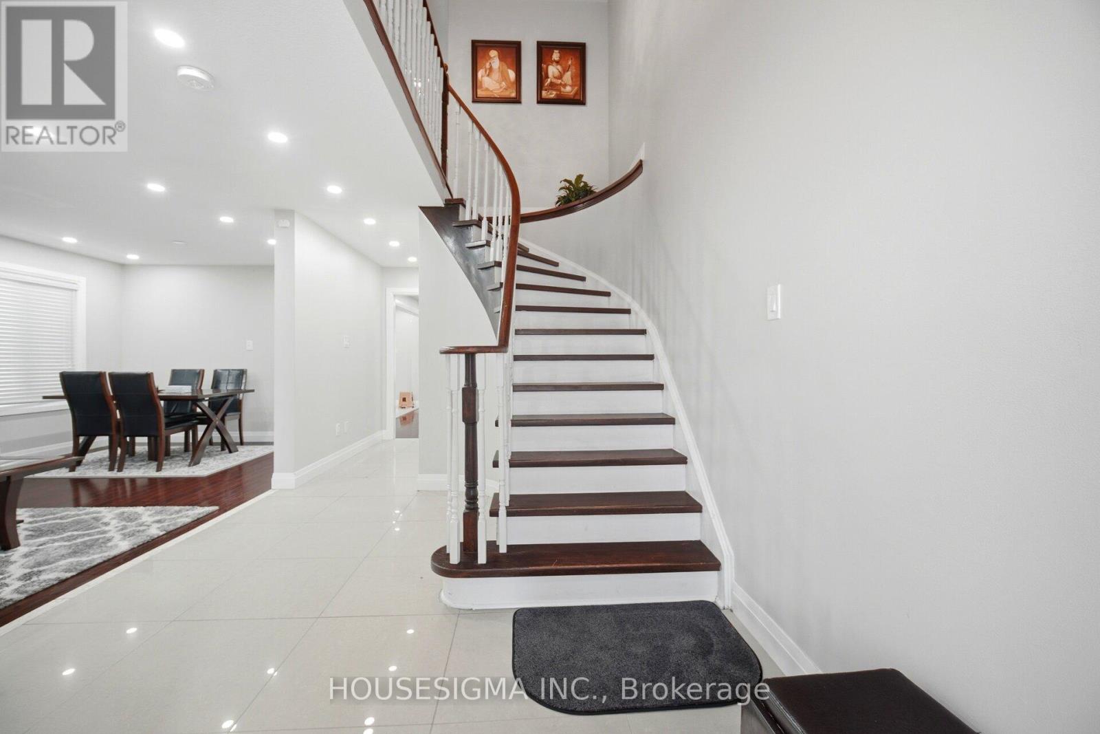 62 RAVENSCLIFFE COURT - 5
