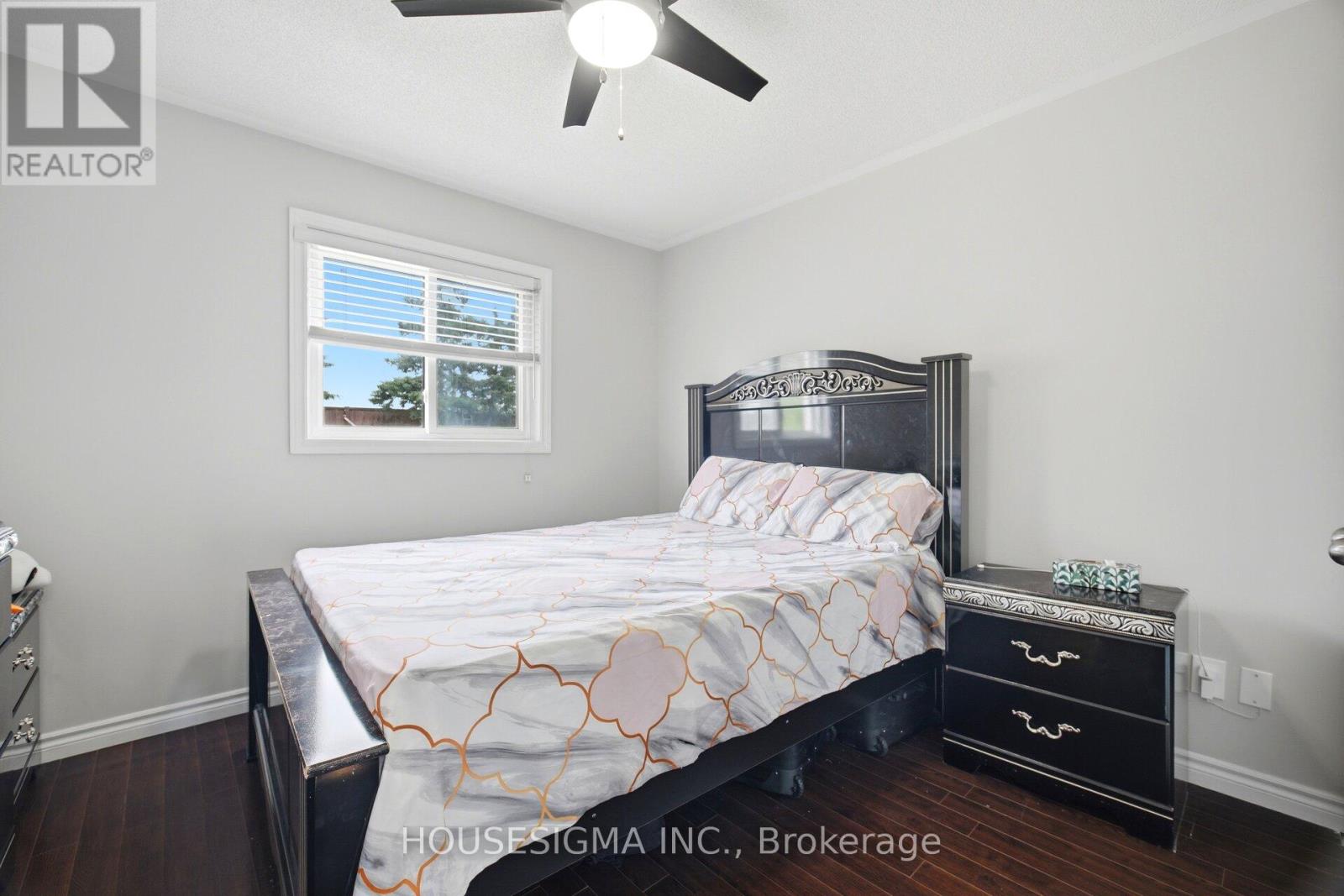62 RAVENSCLIFFE COURT - 18