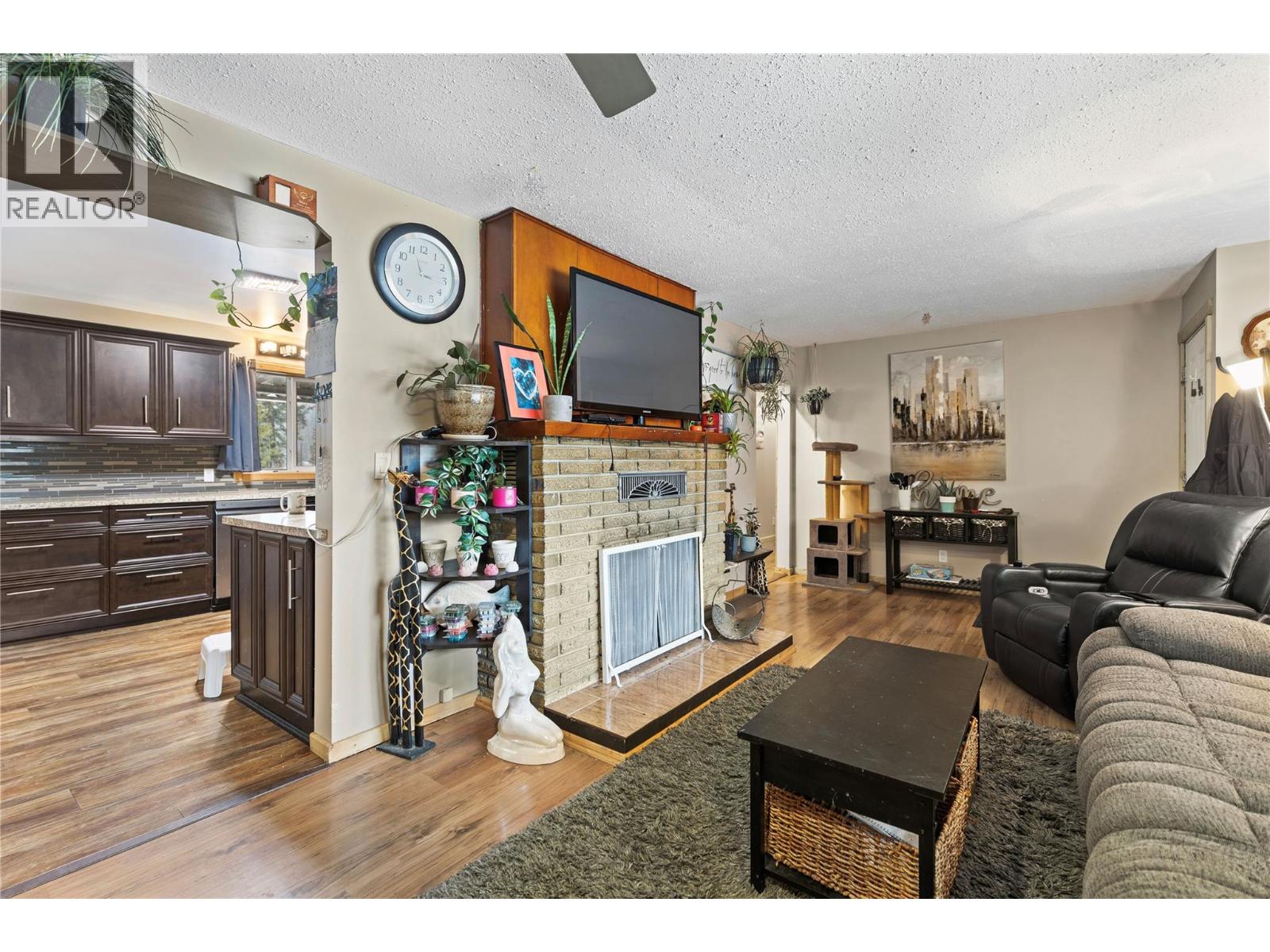 4359 Borthwick Avenue - 5