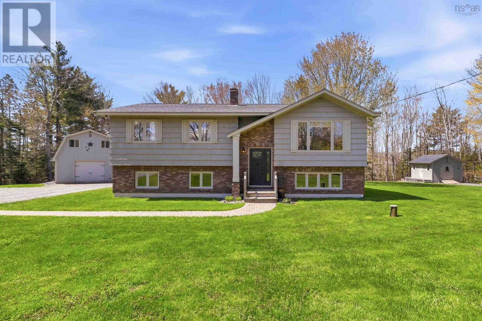 61 Charles Hill Road - 1