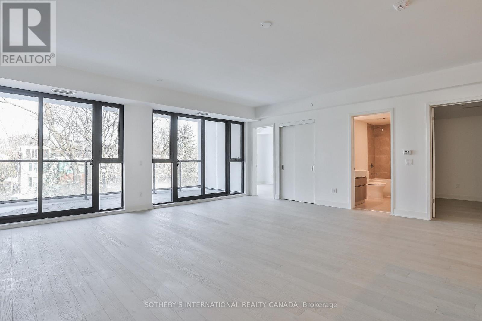 #311 200 KEEWATIN AVENUE - 14