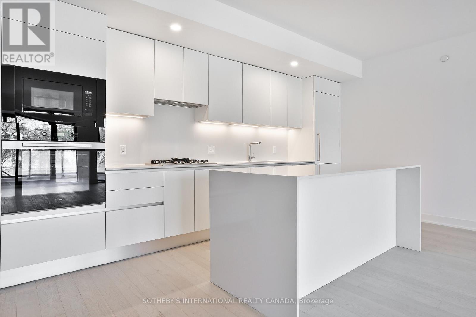 #311 200 KEEWATIN AVENUE - 5