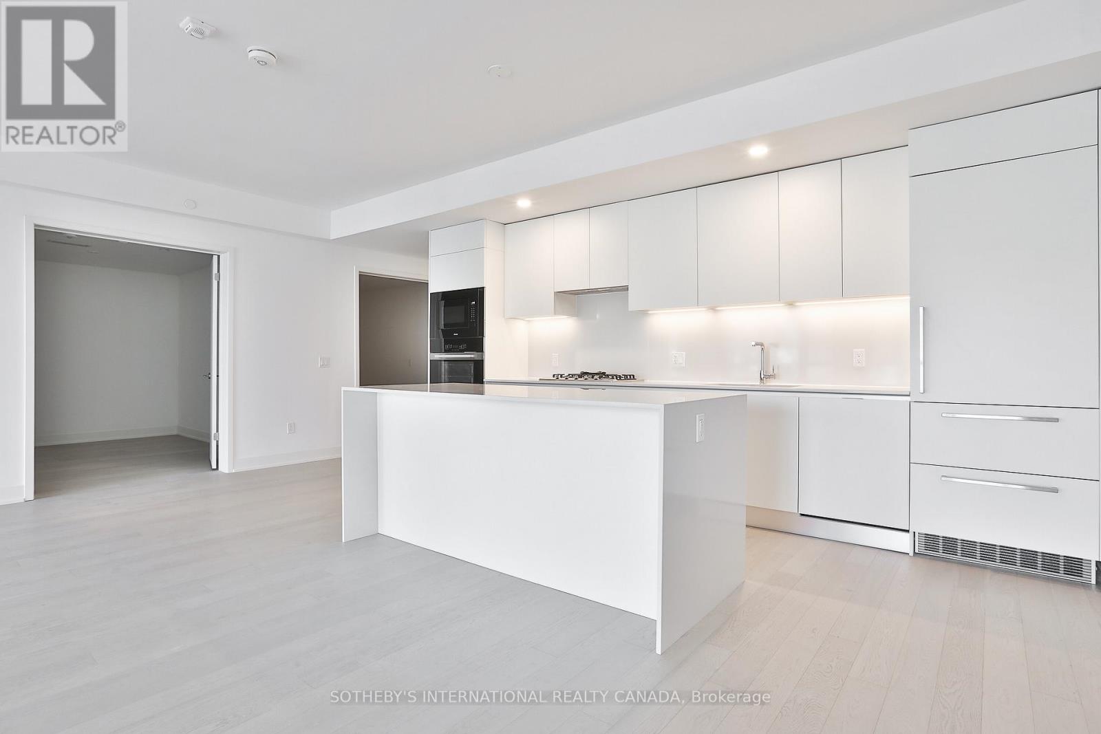 #311 200 KEEWATIN AVENUE - 9
