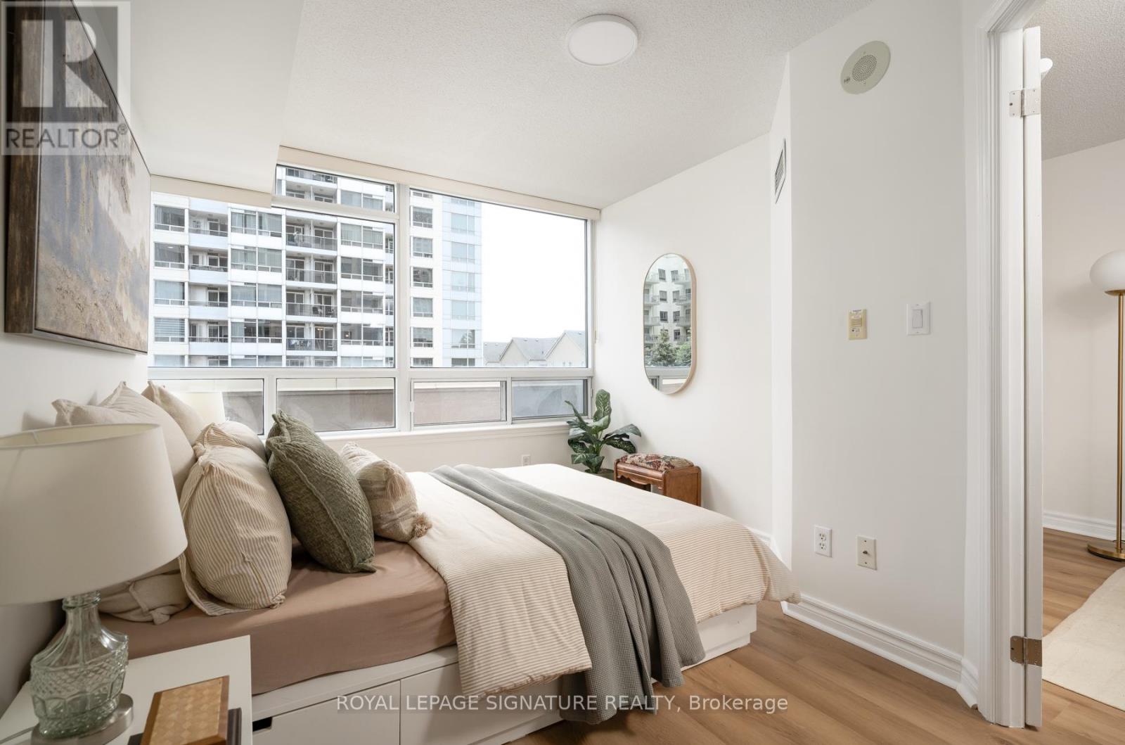#306 2 REAN DRIVE - 25