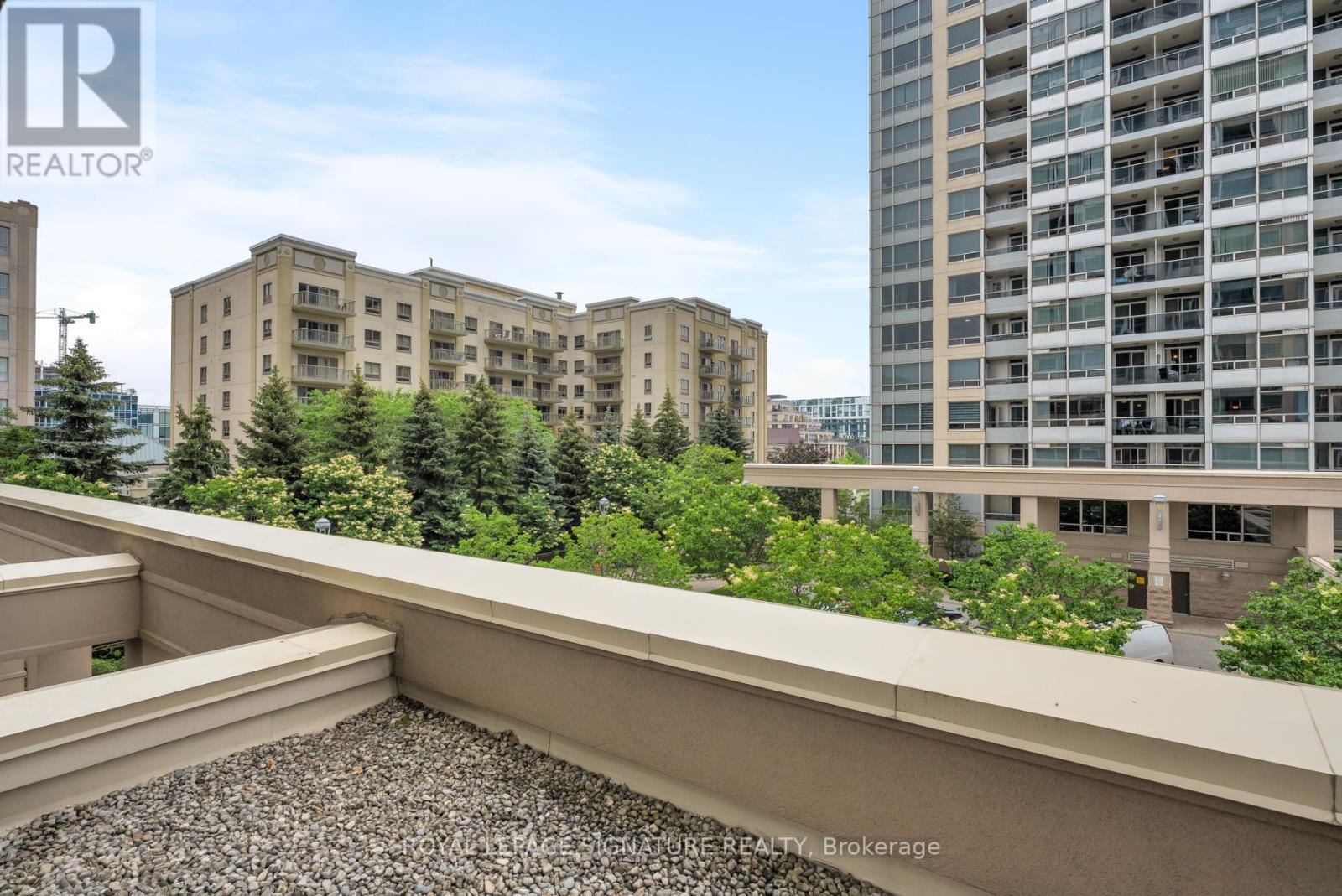 #306 2 REAN DRIVE - 35