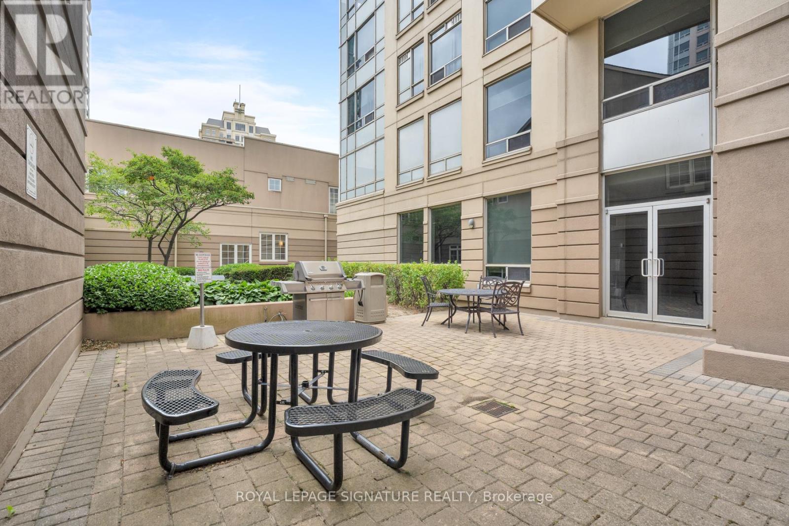 #306 2 REAN DRIVE - 45