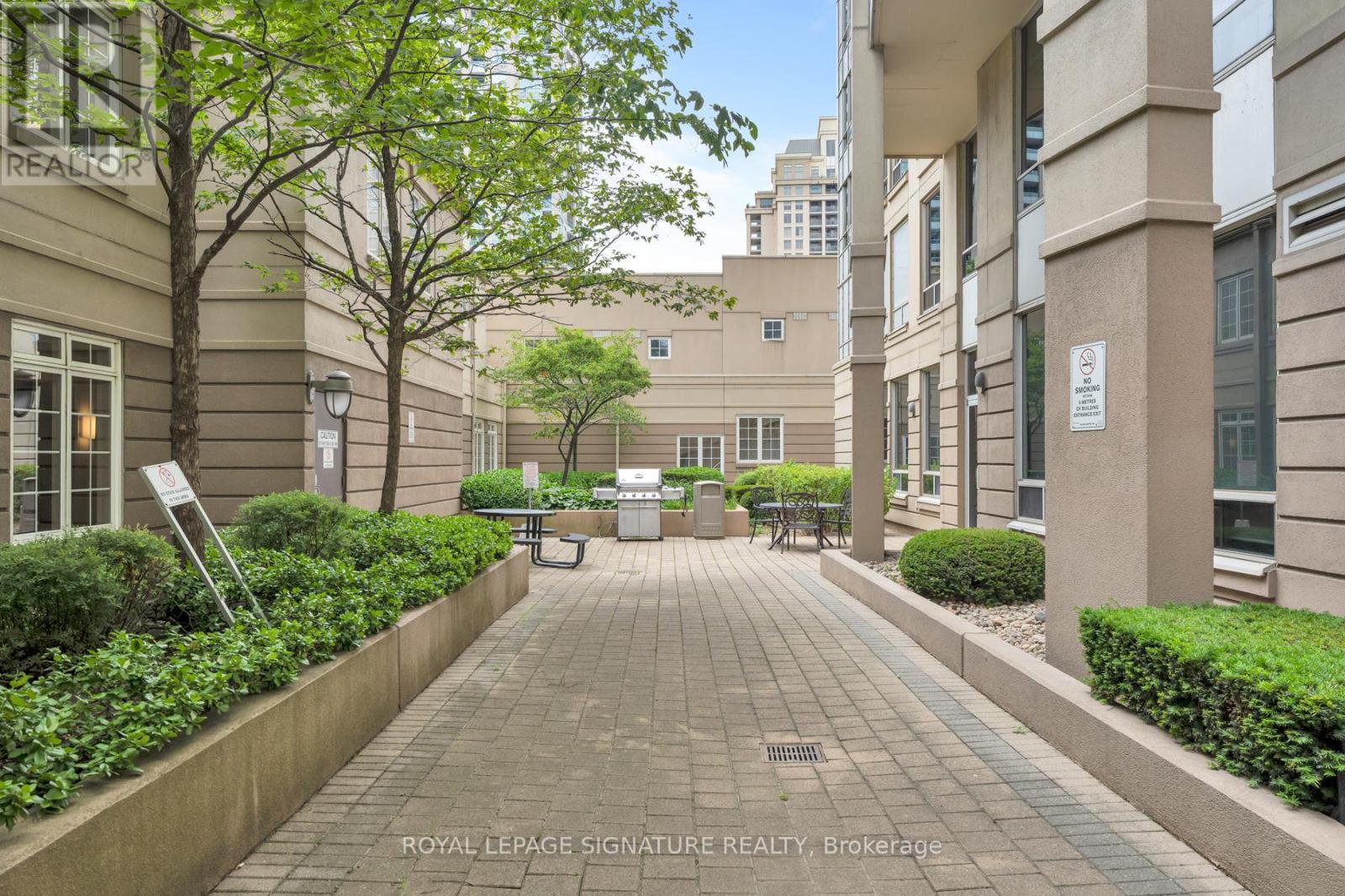 #306 2 REAN DRIVE - 46