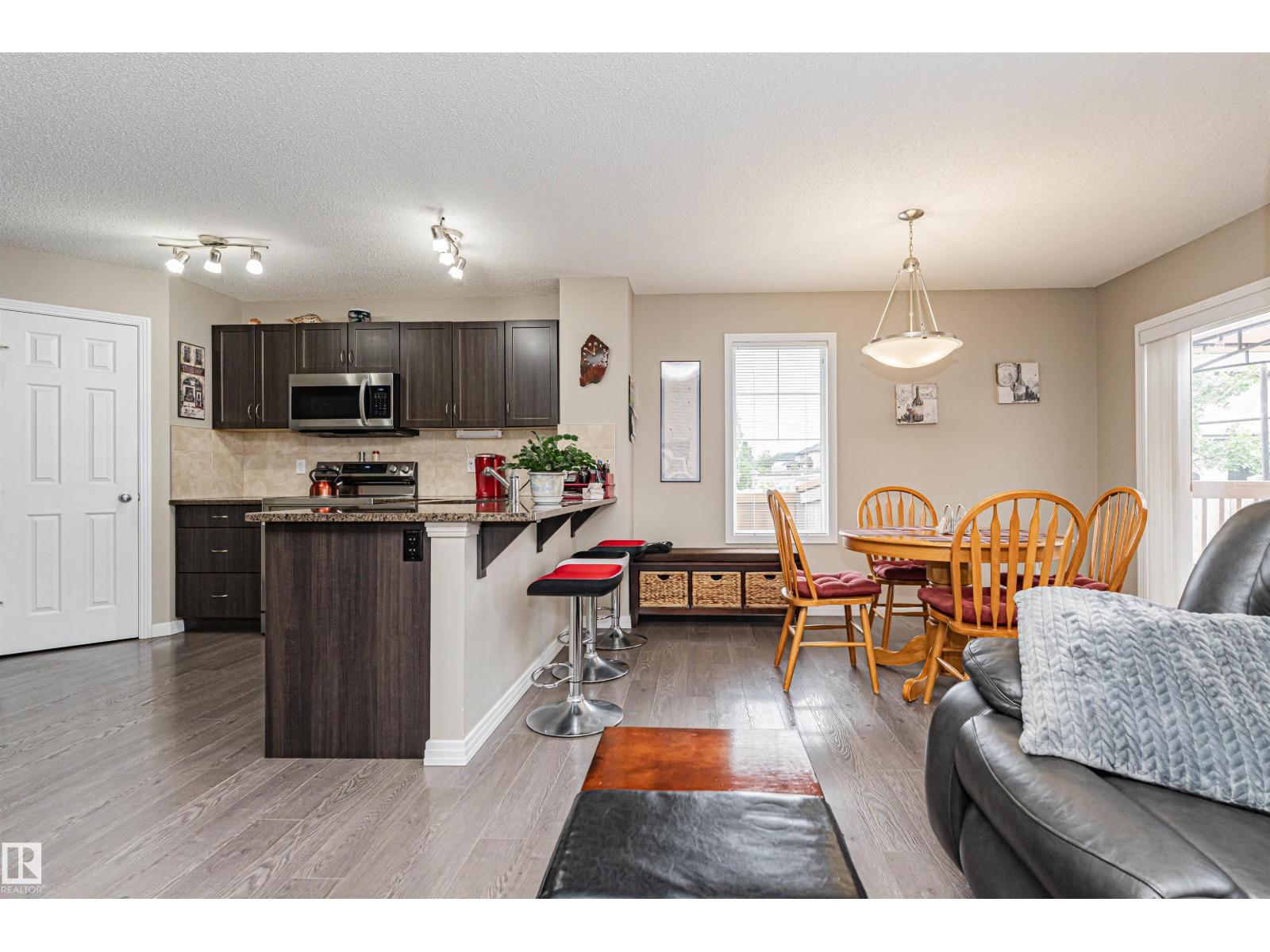 16423 134 ST NW - 9