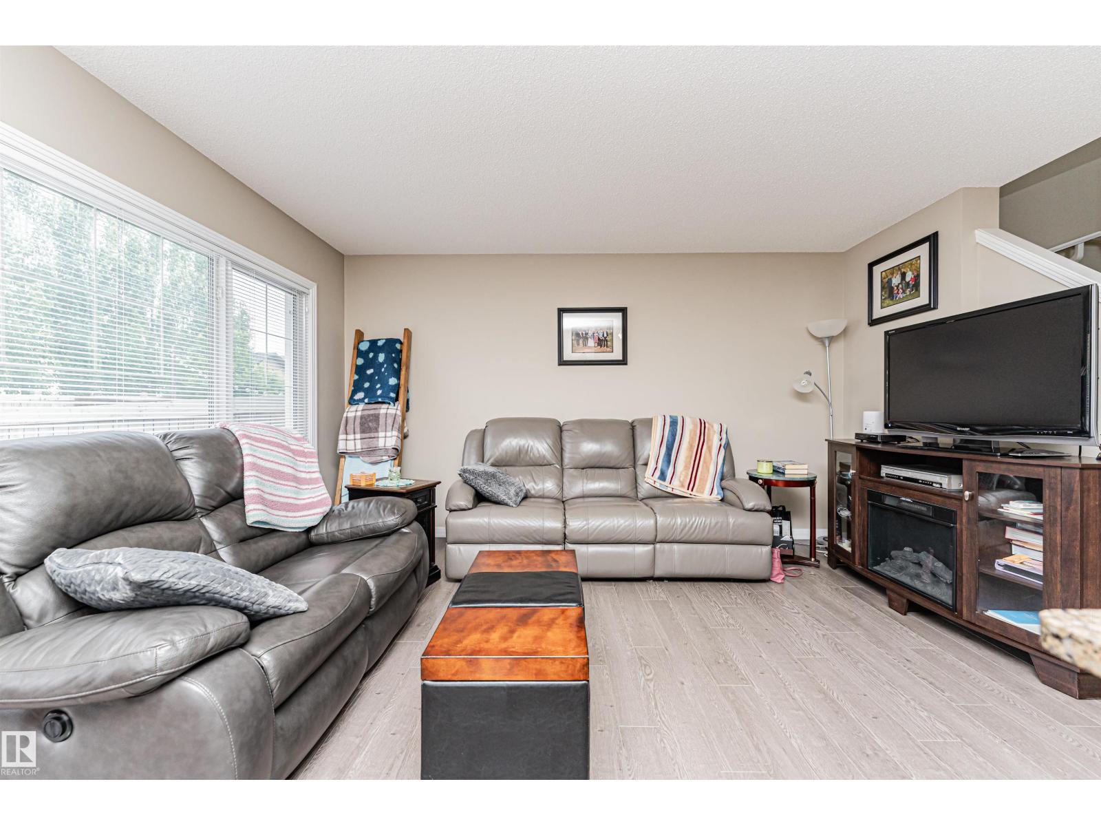 16423 134 ST NW - 12